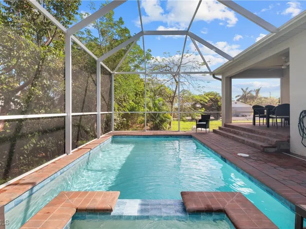 4320 Little Hickory Rd, Bonita Springs, FL 34134