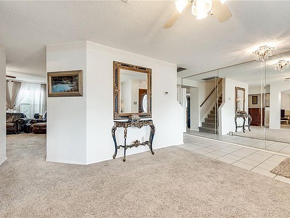 5th image of 2245 Country Dell Dr