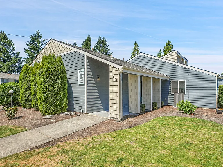 LOCKHAVEN HILL ESTATES — Photo 105