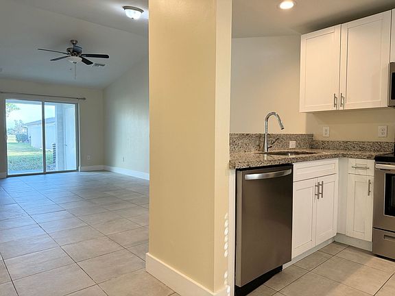 3rd image of 1631 SW 1st Ave #101