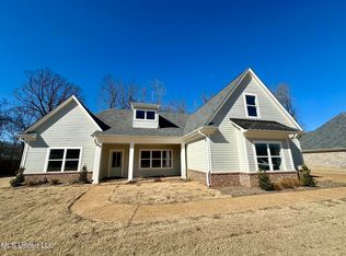 6599 Grand Oak Ln, Southaven, MS 38672