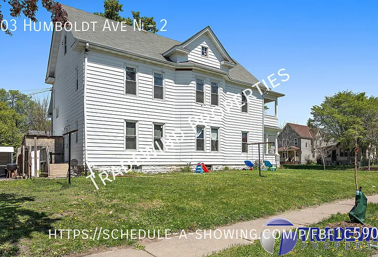 2703 Humboldt Ave N #2 — Photo 22
