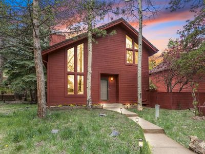 23646 Genesee Village Road, Golden, CO, 80401