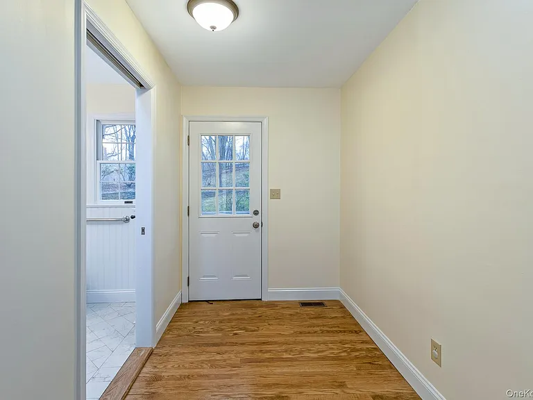 451 River Rd — Photo 16