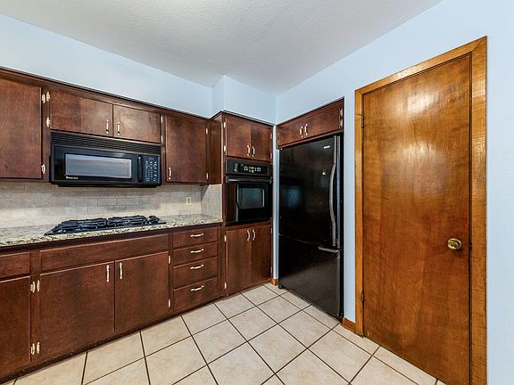 refrigerator included and large pantry