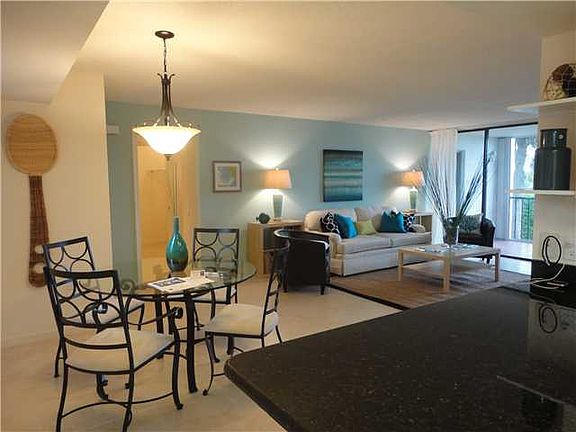 4th image of 2400 Ocean Dr #7221