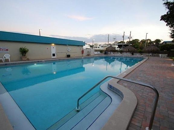 4th image of 4913 38th Way S APT 205B