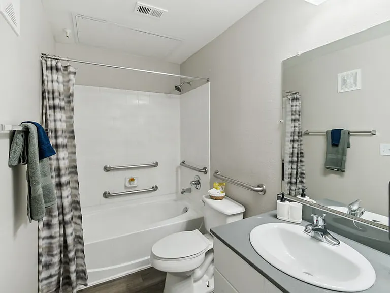 The Sorento Apartments — Photo 11
