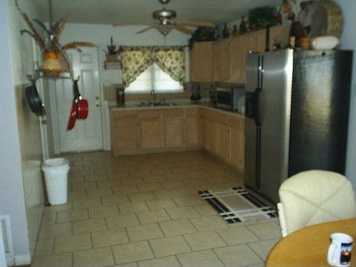 4th image of 1401 E 5th St