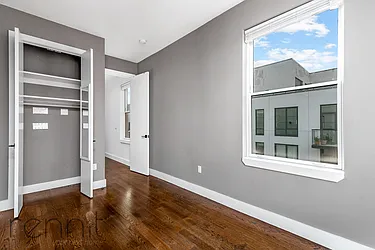 Rented by Rennit Inc.