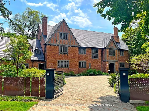 372 Old Yonge St, Toronto, ON M2P 1R4