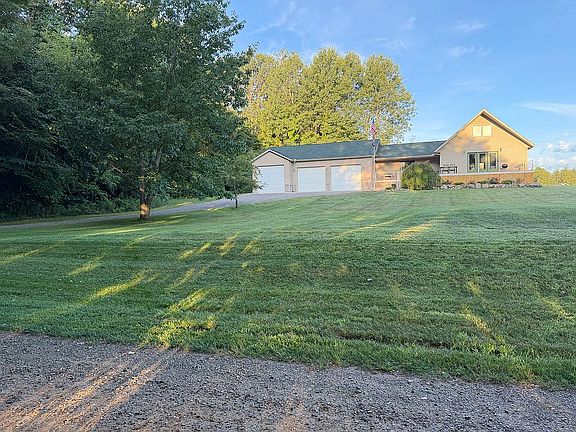 3rd image of 9380 Oak Rd