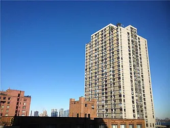 Rented by R New York