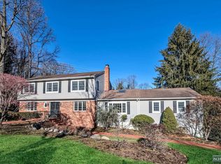 12 Joshua Dr, Ramsey, NJ 07446
