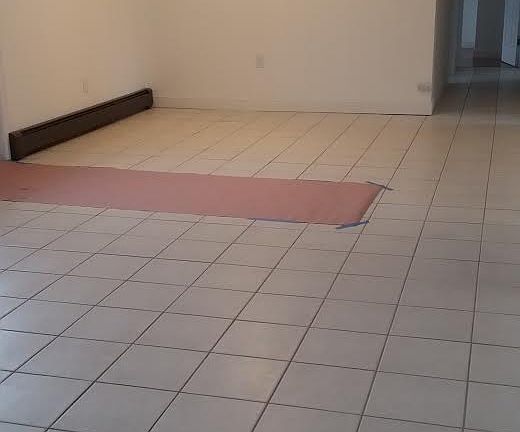 4th image of 132 Bedford Ave