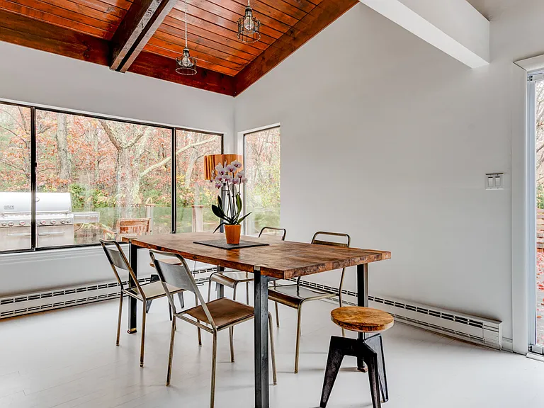 106 Peconic Hills Dr — Photo 14