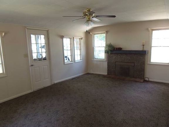 2nd image of 12140 4th Ave #House