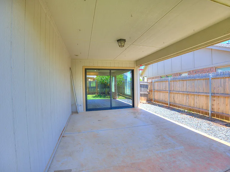 18609 Cola Dr — Photo 13