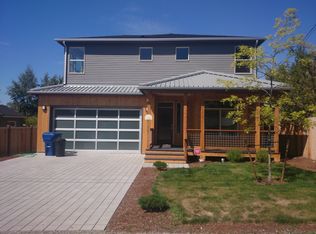 144 NW 103rd St, Seattle, WA 98177