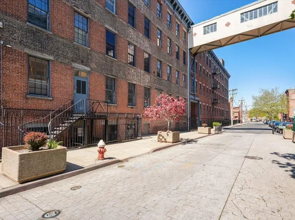 186 Wayne Street image 26 of 35