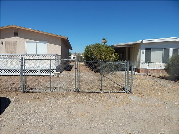 3rd image of 1401 Tuthill Lane