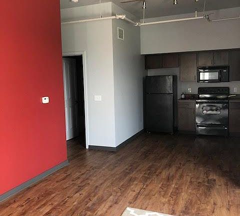 4th image of 3500 Beaumont Park Dr