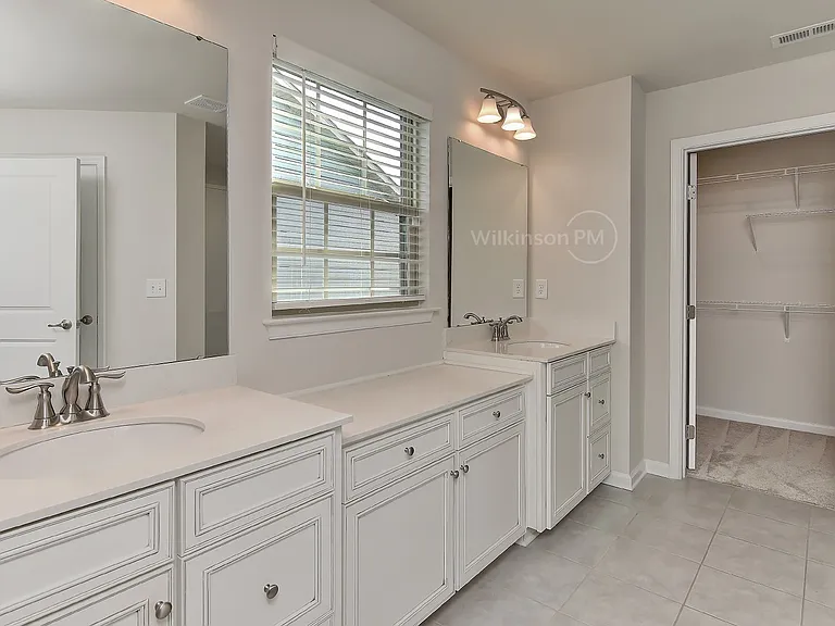 1868 Scarbrough Cir — Photo 31