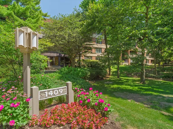 1409 Burr Oak Rd APT 109A, Hinsdale, IL 60521