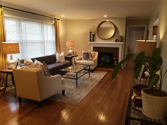 3rd image of 9905 Mercier St