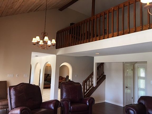2nd image of 1010 Ashford Dr