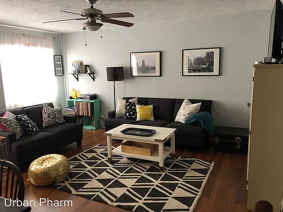 3rd image of 505 Cherry St SE APT 102