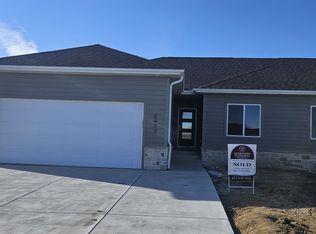 2423 N Oak St, Wahoo, NE 68066