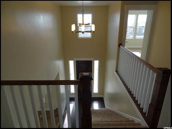 3rd image of 958 Orchard Dr