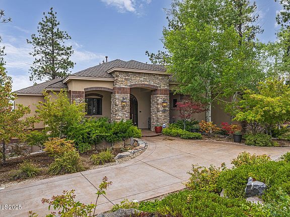 2nd image of 370 Timberlake Ct
