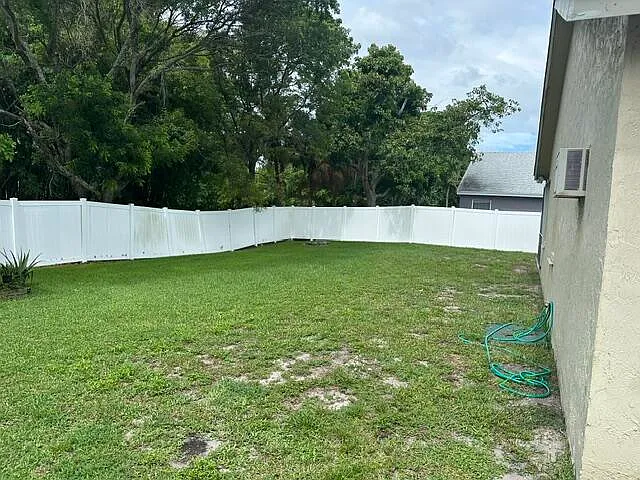 1042 NW 6th Ave — Photo 7