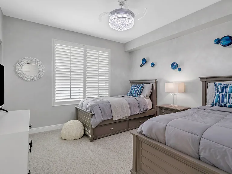 420 Cove Tower Dr #802 — Photo 22