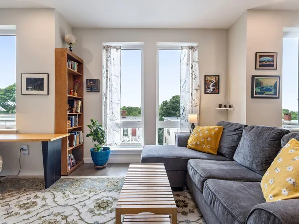 104 Grant Street #403, Portland, ME 04101