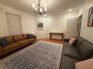 184 Green St #1, Cambridge, MA 02139