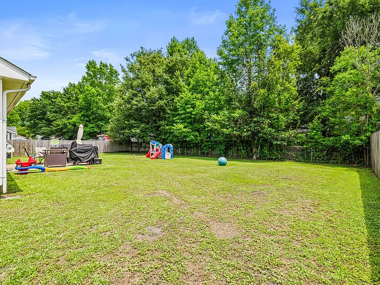 132 Stonemark Ct — Photo 37