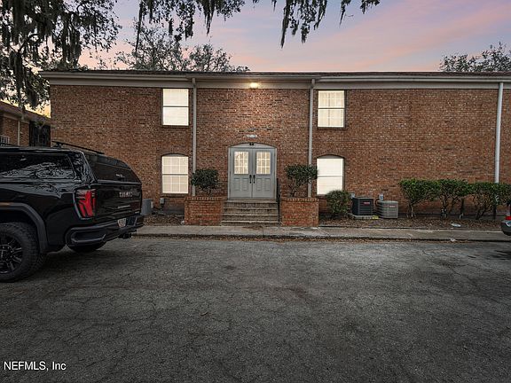3rd image of 5201 ATLANTIC Boulevard #122