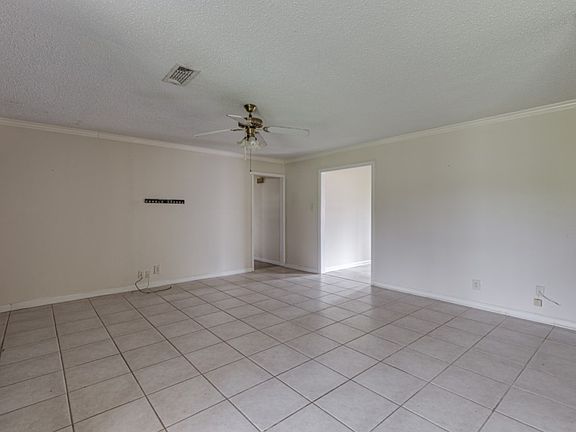 5th image of 21 Camellia Dr #12