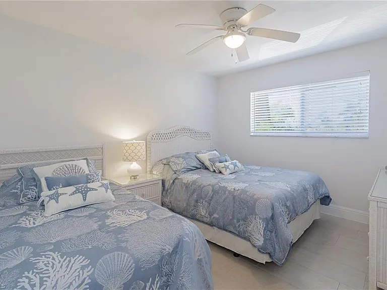 788 Park Shore Dr #F37 — Photo 23