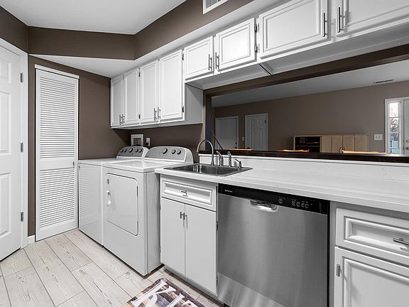 5th image of 4503 Mountbatten Ct