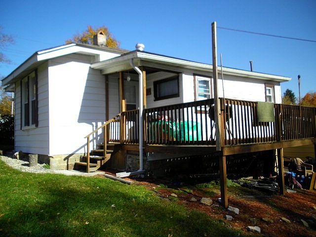 2nd image of 208 Ridge Ave