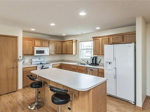 4th image of 10426 Catalina Dr