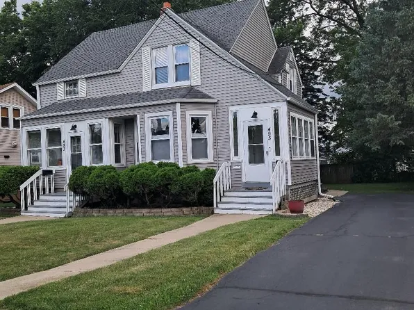 495 Lake St, Crystal Lake, IL 60014