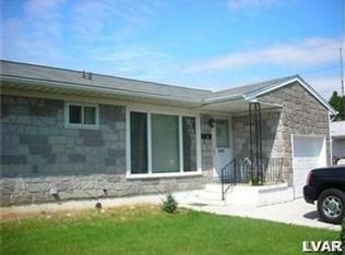 2209 Allwood Dr, Bethlehem, PA 18018