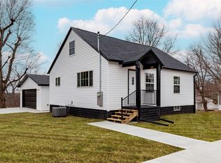 300 N Vine St, Hartford, IA 50118