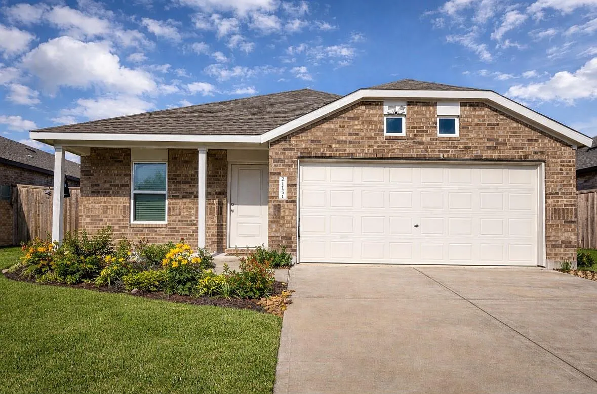 3 bed, 2.0 bath, 1302 sqft, $1,800 — Photo 1