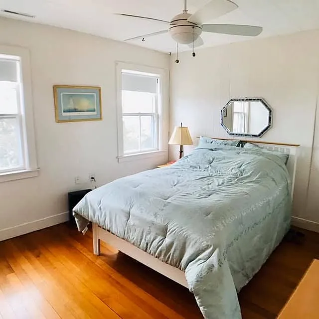 5 bed, 1.5 bath, 2000 sqft, $1,900 — Photo 2